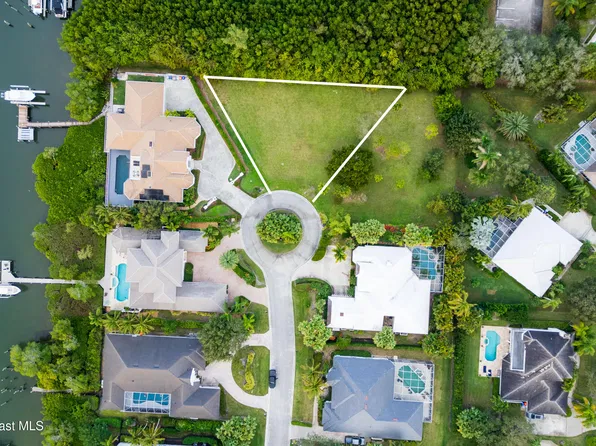 112 Sandpointe Dr, Vero Beach, FL 32963