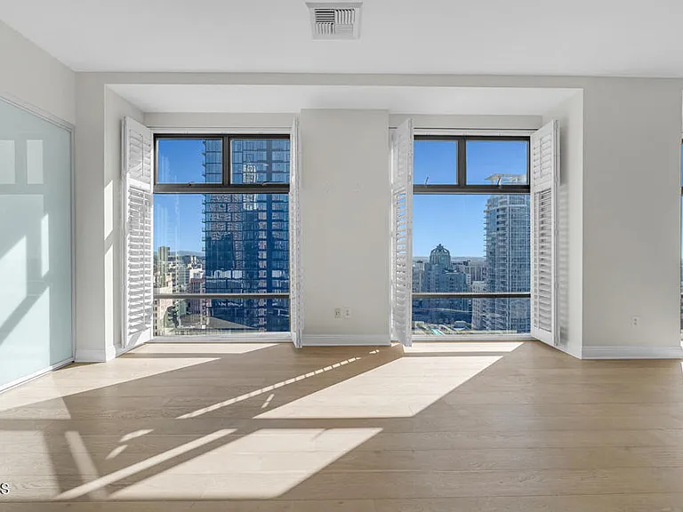 801 S Grand Ave #1710 — Photo 34
