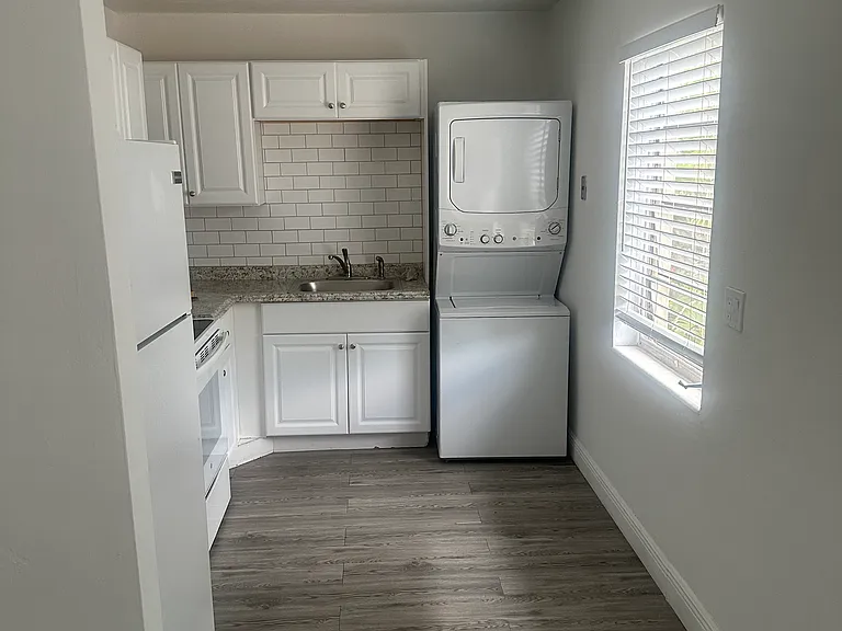 535 Spencer Dr #8 — Photo 15