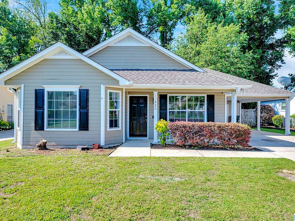 1st image of 226 Brookhollow Dr