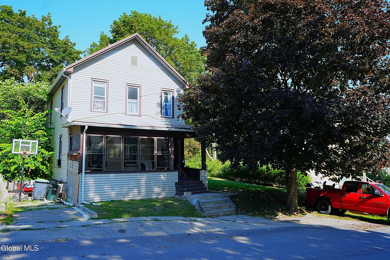 2nd image of 10 Shaper Avenue