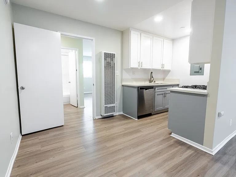 11937 Avon Way — Photo 30