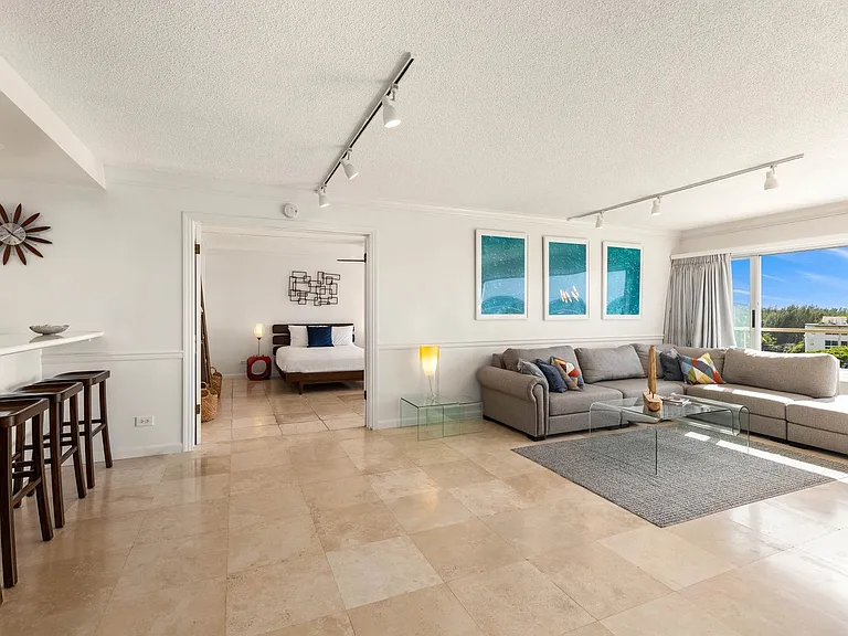 2895 Kalakaua Ave #708 — Photo 11