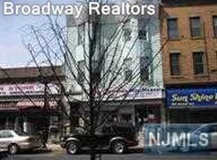 901 Summit Ave APT 4, Union City, NJ 07087