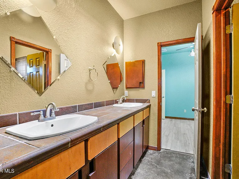 1230 Olga Mapula Dr — Photo 23