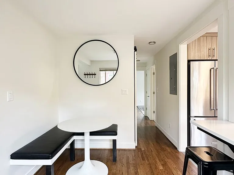 3803 Carr Pl N — Photo 4