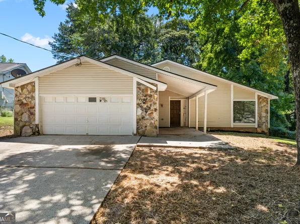 2520 Wildflower Ln, Lawrenceville, GA 30044