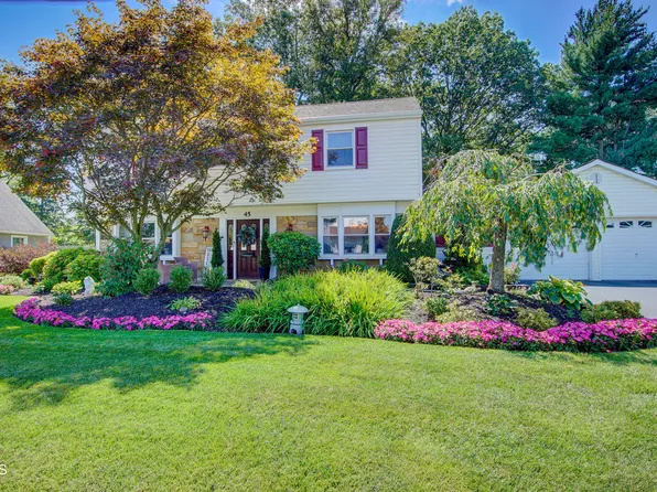 45 Lakeridge Drive, Old Bridge, NJ 08857