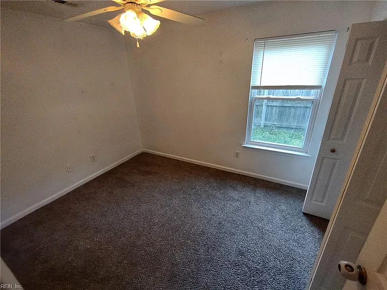 6024 Bradford Dr #B — Photo 8