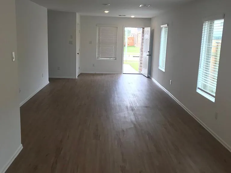 19911 Epirus Shores Dr — Photo 3