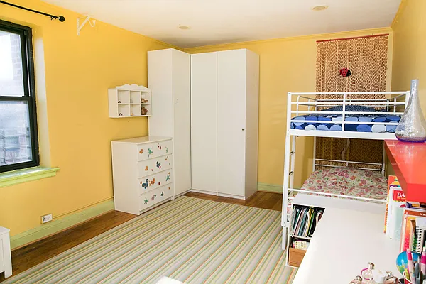 Sold by CENTURY 21 Full Service Realty | media 34
