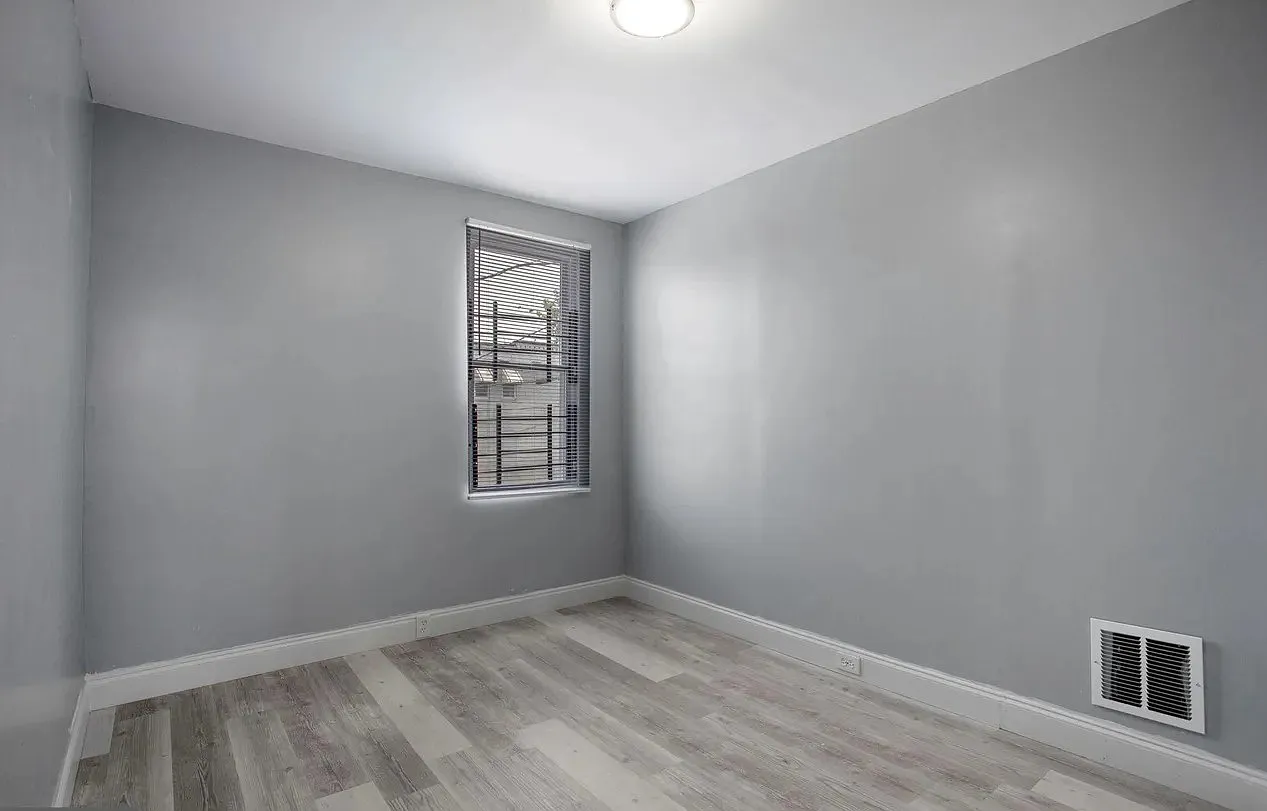 3 bed, 1080 sqft, $1,850 — Photo 4