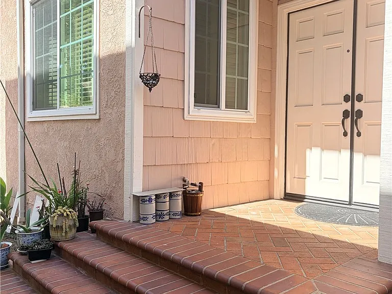 2664 Woodbury Dr — Photo 6