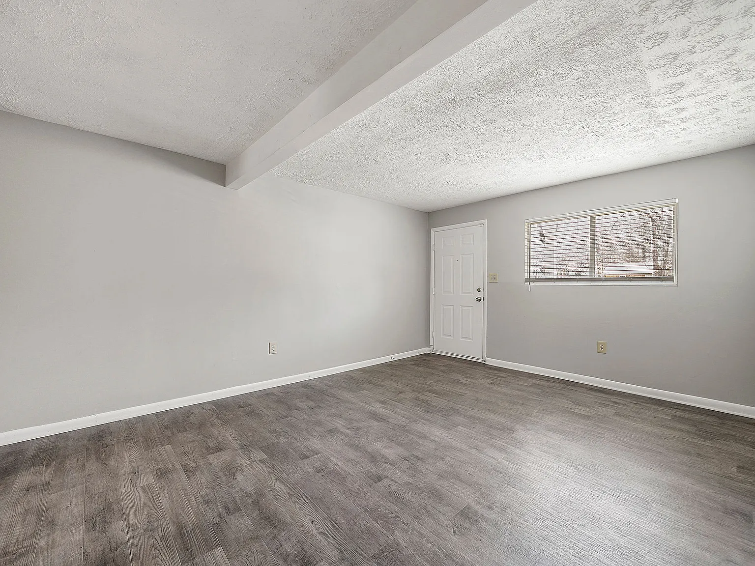 Balfour Forest Apartments — Photo 3