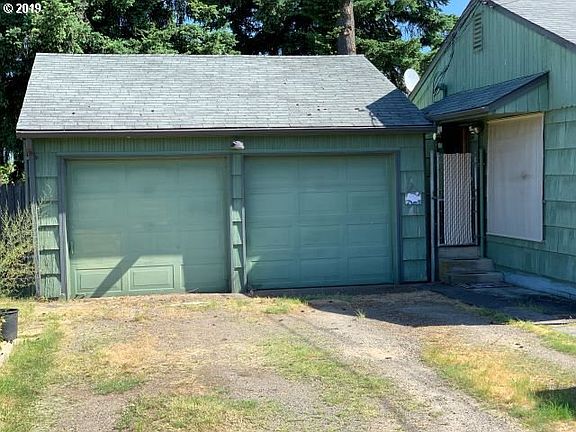 2nd image of 12312 NE 49th St