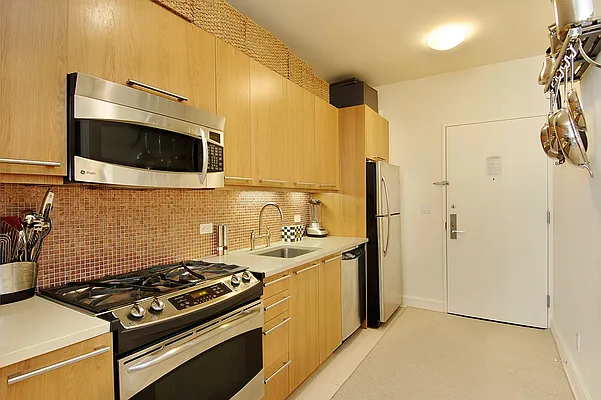 Rented by Corcoran | media 63