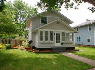 1017 7th St, De Witt, IA 52742