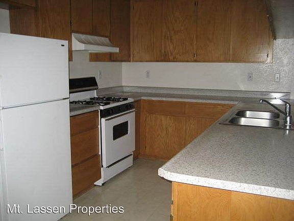 3rd image of 515-A&B Howard Ct