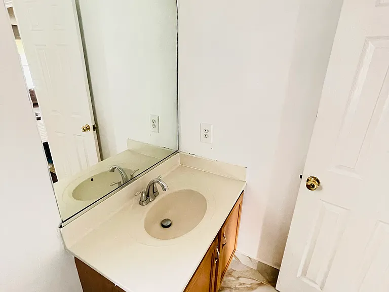 9724 Willow Glen Ln — Photo 20