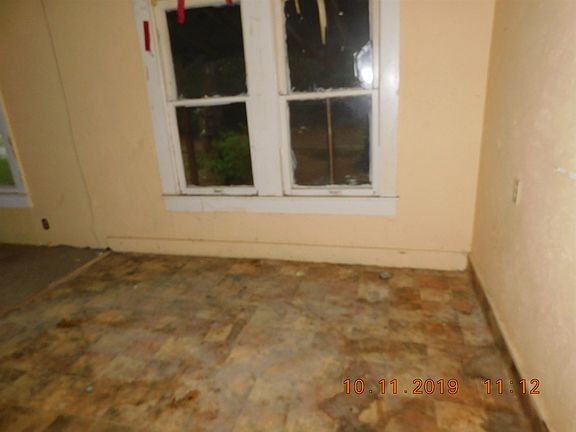 4th image of 1174 Fm 2685