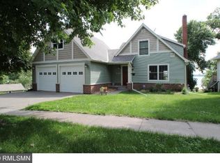 12915 Pleasant Ave, Lindstrom, MN 55045