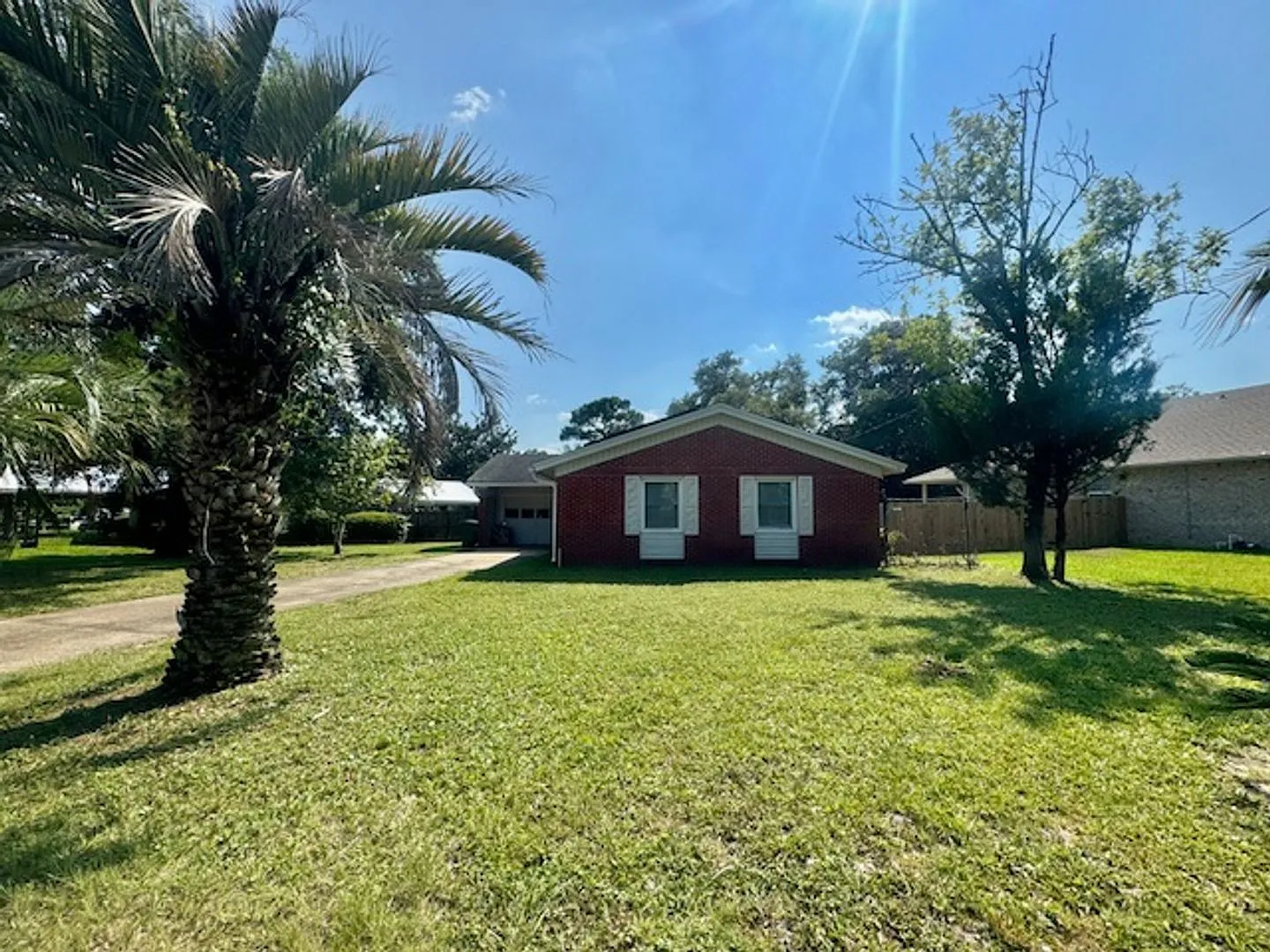 1002 Julia Avenue Niceville, FL 32578 — Photo 1
