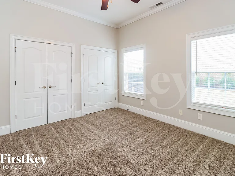 3120 Alhambra Cir — Photo 15