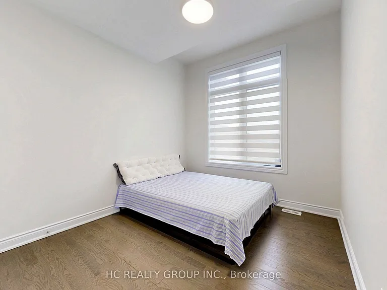 20 Harold Humphrey St — Photo 25