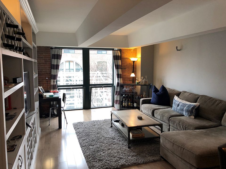 1st image of 42 8th St APT 4403
