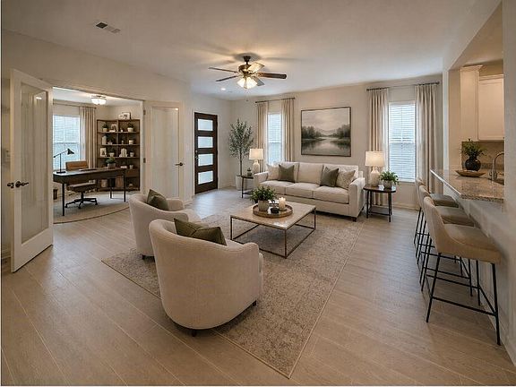 4th image of 2212 Manila Ln