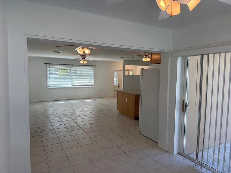 215 Pelican Dr — Photo 6