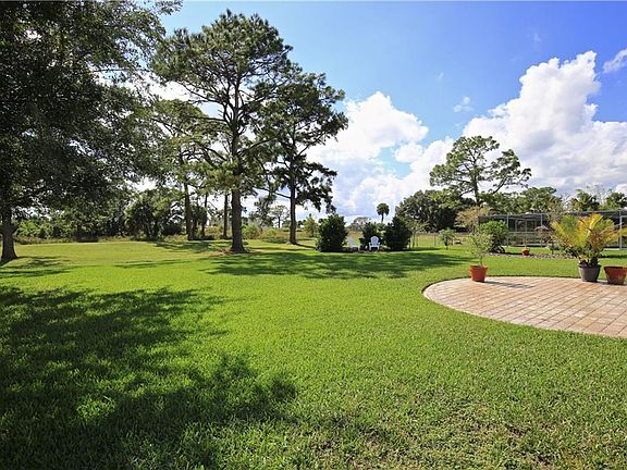 4th image of 3600 Nicklaus Dr