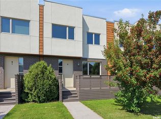 103 Willis Cres #6, Saskatoon, SK S7T0N5