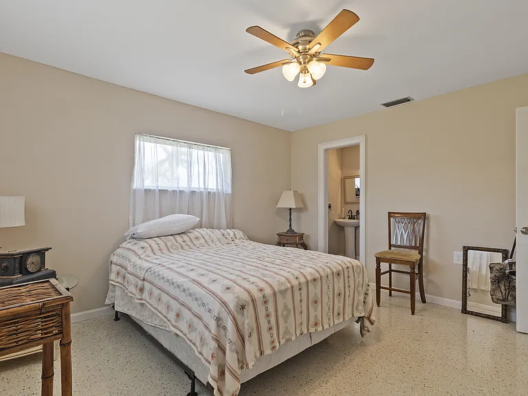 4020 Palm Dr — Photo 17