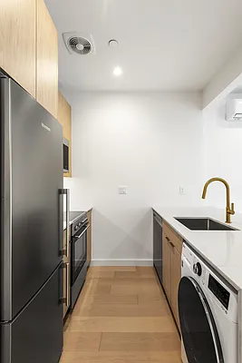 Rented by REAL New York | media 38