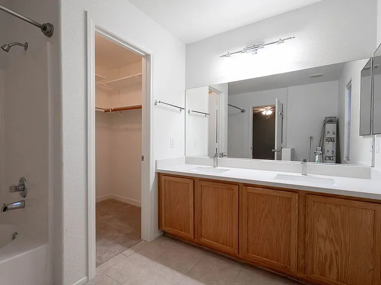 10380 Commanche Moon Ave — Photo 21