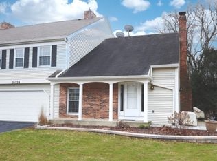 2S724 Grove Ln, Warrenville, IL 60555