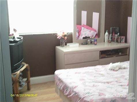 5th image of 421 NE 21st Ter #421