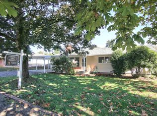 1006 S College St, Newberg, OR 97132