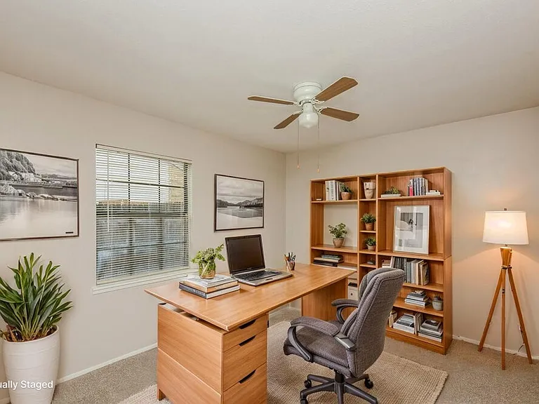 3913 Horizon Pl — Photo 16