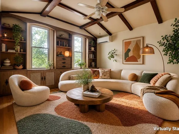 (undisclosed Address), Ridgewood, NY 11385