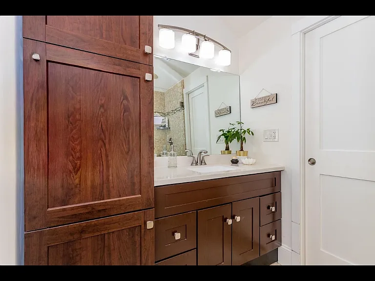 32 Billings St — Photo 8