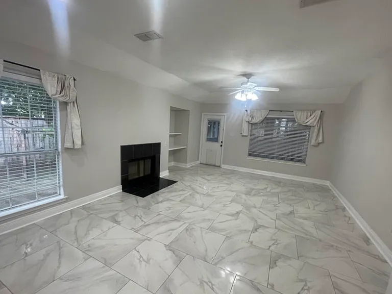 11027 Oakcrest Dr — Photo 5