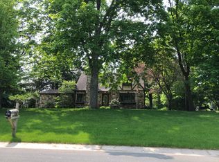 5905 Main St W, Maple Plain, MN 55359