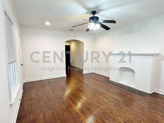 3rd image of 5542 Longview St