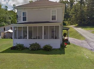 9 Wells St, Newport, VT 05855