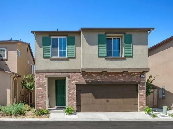6323 N Alta Vista Ln, Fresno, CA 93722