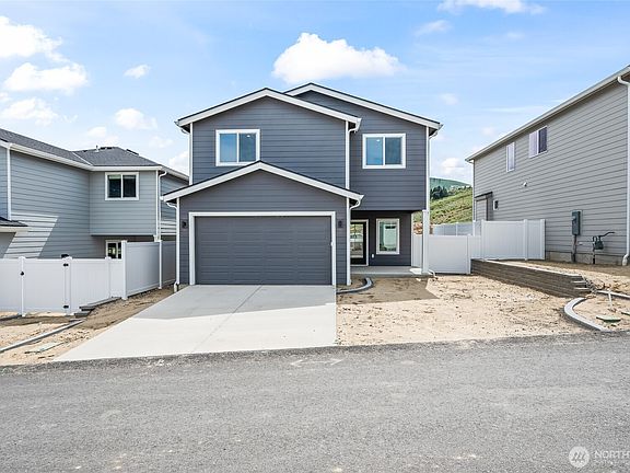 3rd image of 2130 Plumridge Court