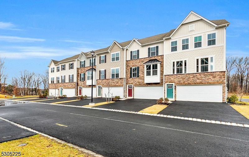 1st image of 9 Peckwell St