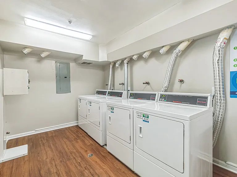 Sanger Place — Photo 9